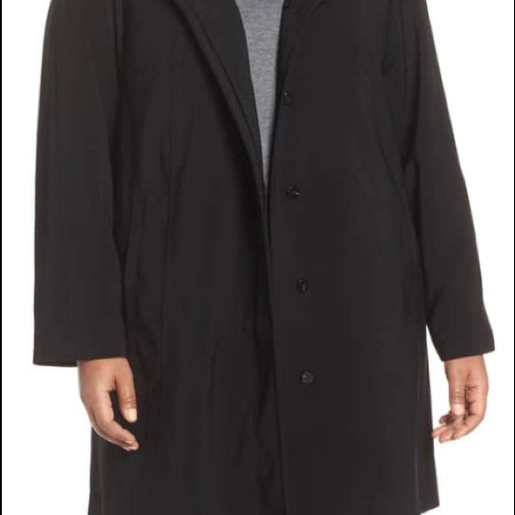 Gallery Woman Black Rain/trench coat - Picture 2 of 8